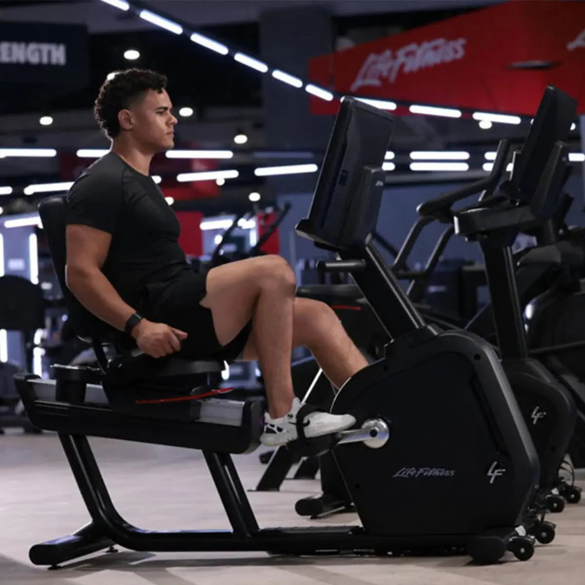 Life Fitness Club Series + Recumbent Cycle Cardio Life Fitness