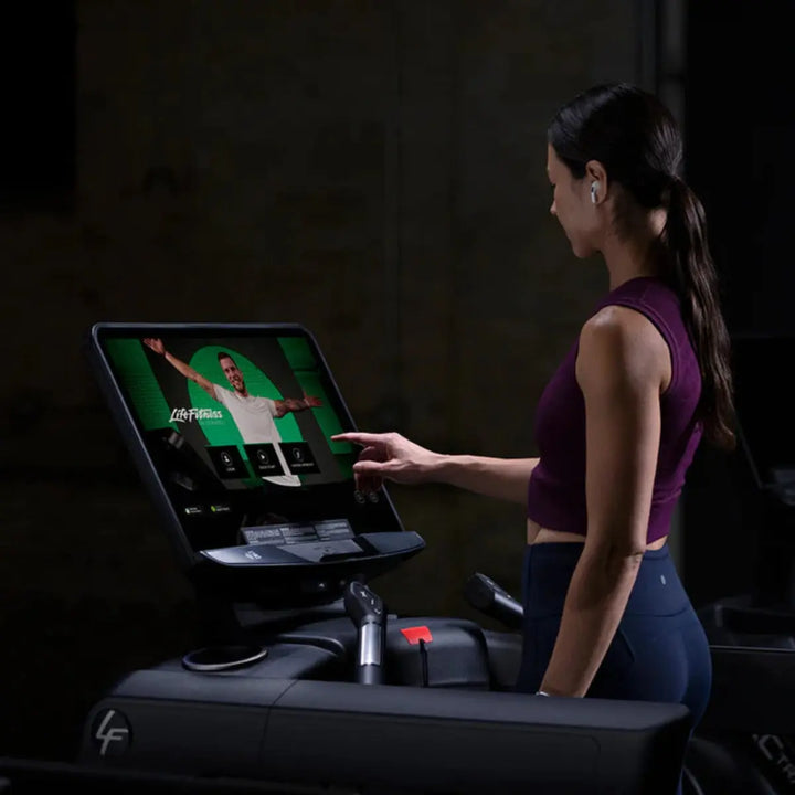 Life Fitness Club Series + Treadmill Cardio Life Fitness