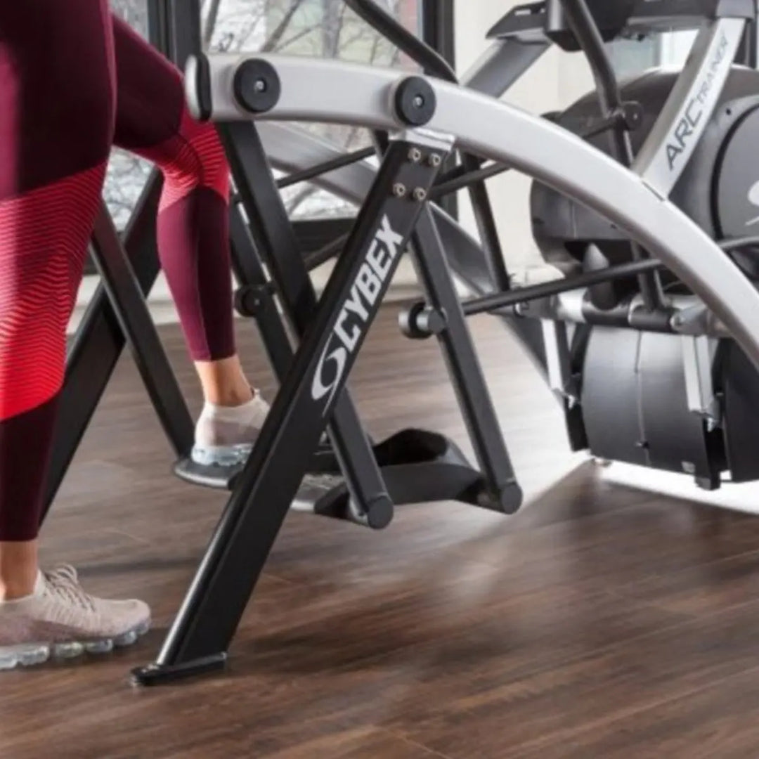Cybex 525AT Total Body Arc Trainer for Low-Impact Full Workouts – Gym Concepts